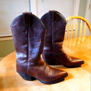 Cowgirl Boots size 6B